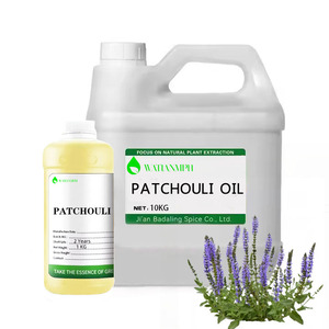 Spa ürün oluşturma için toplu taze aromatik olarak sürdürülebilir hasat saf uçucu paçuli yağı - Product Image 5