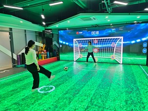 Simulateur de football interactif de projection AR pour entraînement sportif en salle, jeu interactif mural, simulation de football AR - Product Image 2