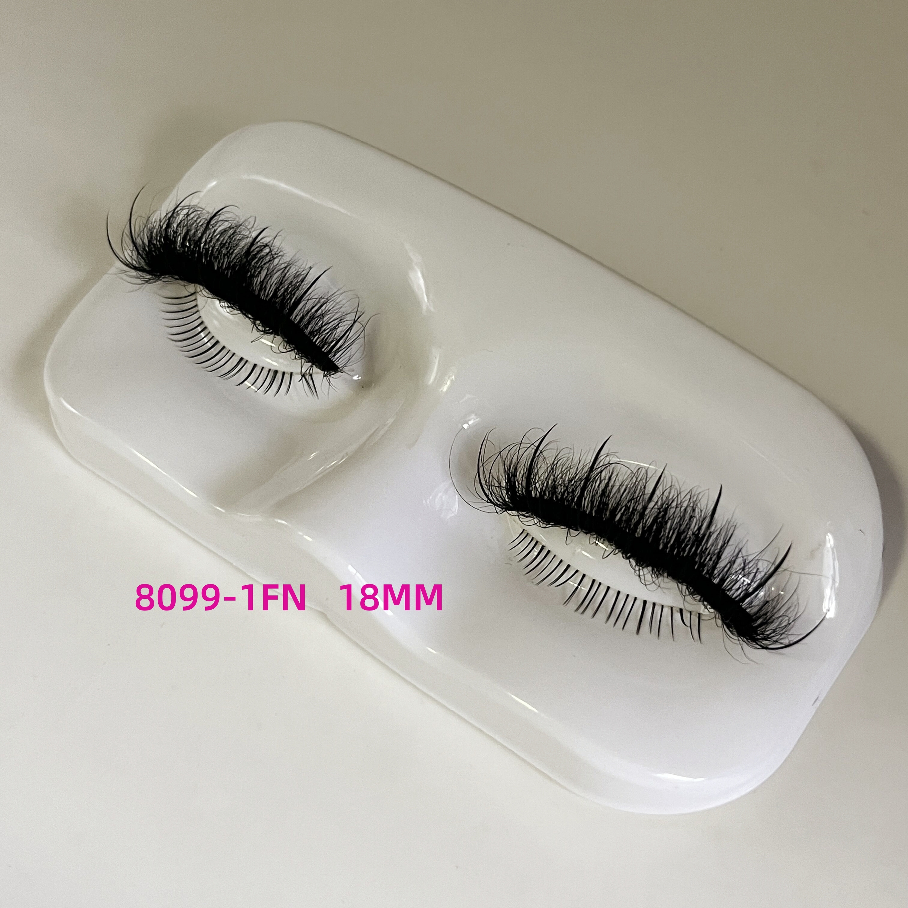 8099-1FN--18MM--sin pestañas inferiores