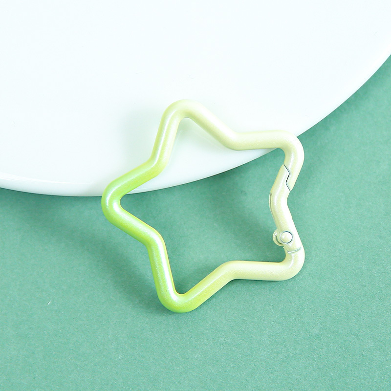Light green to off-white gradient five-pointed star spring clasp
