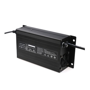 標準プラグ付き3.2VLiFePO4バッテリーパック用スマート充電器3.65VDC 40A - Product Image 2