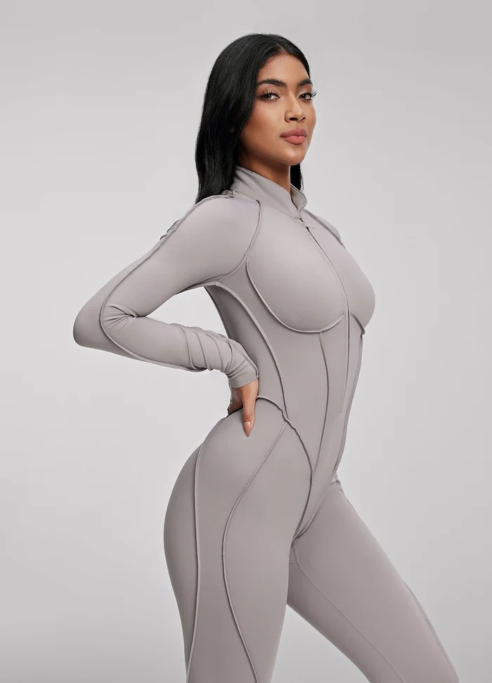 Gris frío