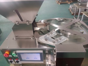 Máquina contadora de cápsulas de tableta pequeña semiautomática Máquina contadora de píldoras electrónica - Product Image 3