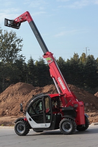 הסיטונאי חם 2.5t חומר חדש טאלדר מזלגות מלפנים קצה דיזל מיני מיכל גלגל טלסקופי עם בקתה למכירה