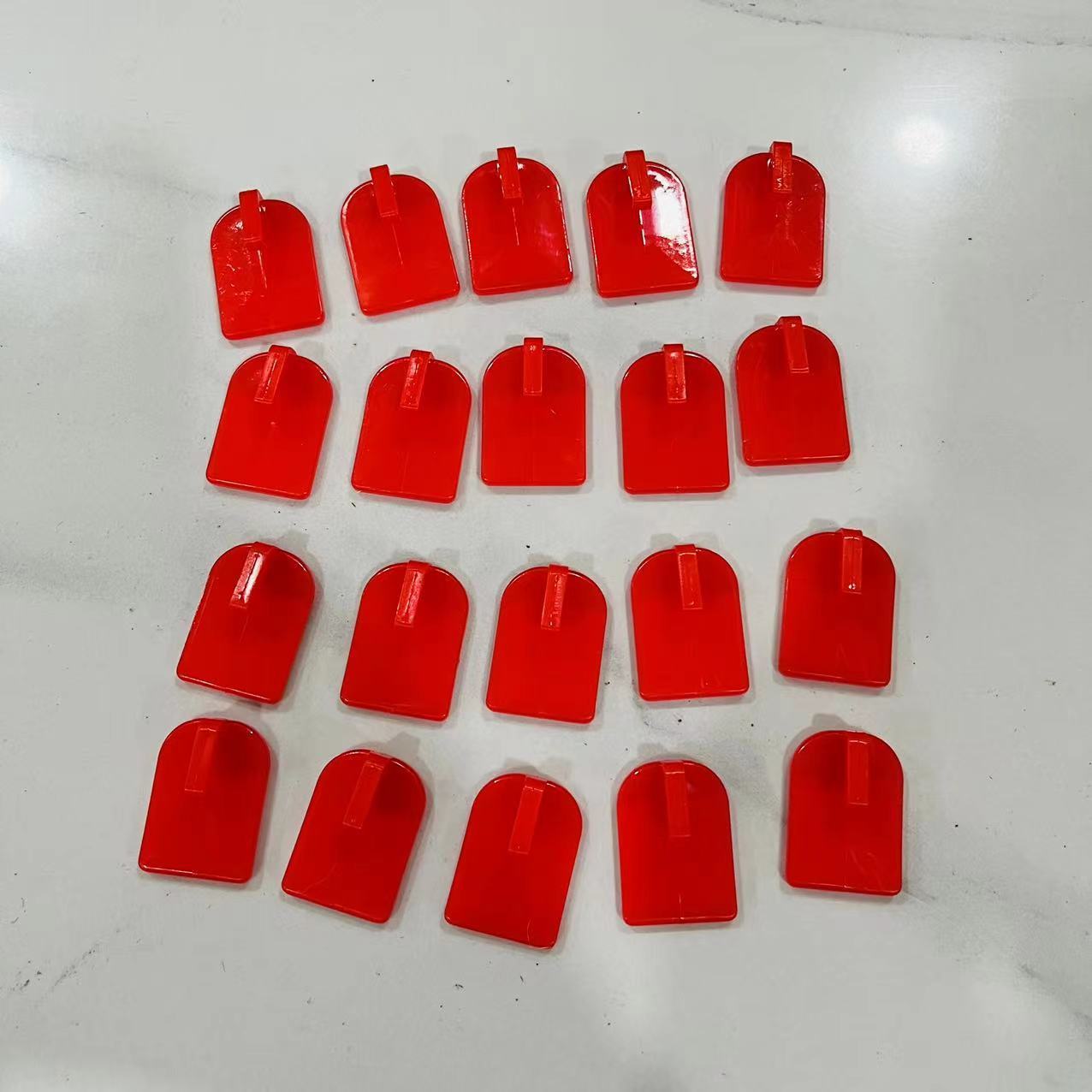 55 Crochets Rouges en Nouveau Matériau