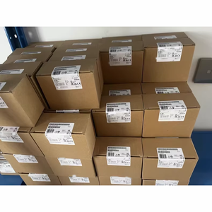 Nuovissimo e 200SP PLC 4AO U/I Standard 6ES7135-6HD00-0BA1 modulo di uscita analogico adatto per unità Base A0 o A1 - Product Image 6