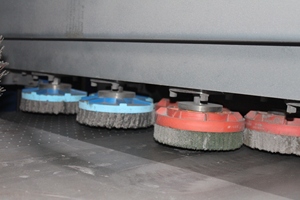 Metal <strong>Deburring</strong> <strong>Machine</strong> for Precision Surface Finishing in Industrial <strong>Manufacturing</strong>