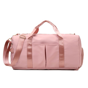 新しいカスタムスパンコール女性旅行ダッフルバッグピンク防水ナイロンオーバーナイトバッグ低<span class=keywords><strong>MOQ</strong></span>