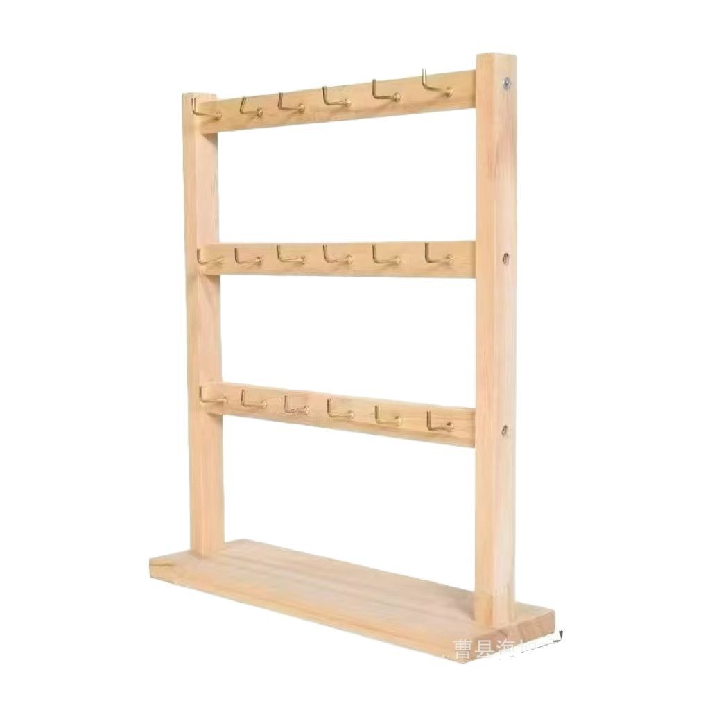 Three layers, 18 hooks