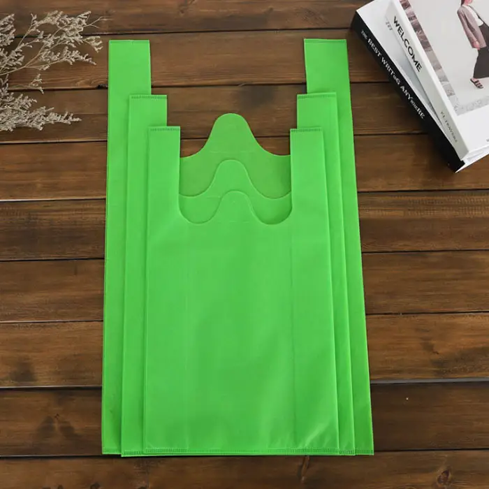 कस्टम निर्मित फैशन डिजाइन इको फ्रेंडली किराने कैरी पैकेजिंग फोल्डेबल फिर से उपयोग करने योग्य गैर-बुने कपड़े खरीदारी बैग