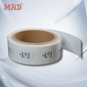 NTAG213 NTAG215 NTAG216 HF campione gratuito personalizzato impermeabile 13.56MHZ 860-960MHZ intarsio in PVC RFID etichetta adesivo NFC Tag - Product Image 1