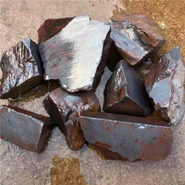 raw hematite stones