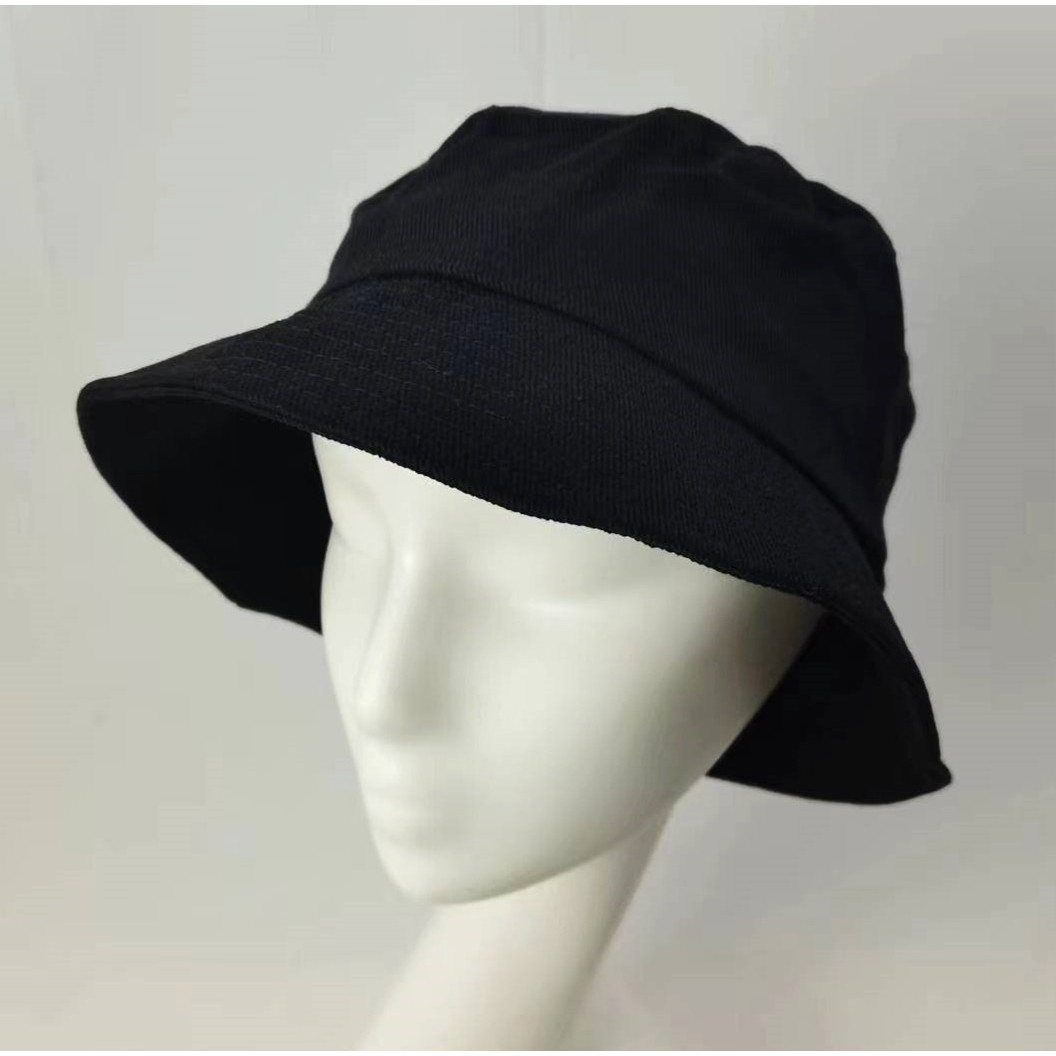 Black fisherman's hat