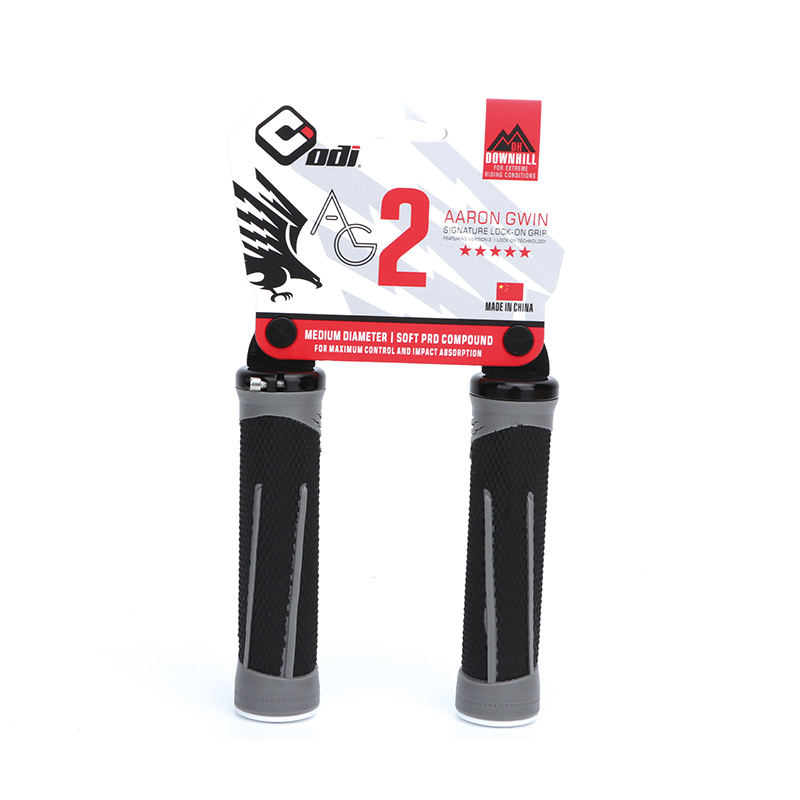 1 paire de poignées noires