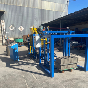 Línea de producción de construcción de hormigón de cemento hueco de cemento hidráulico, máquina formadora de bloques de enclavamiento - Product Image 3