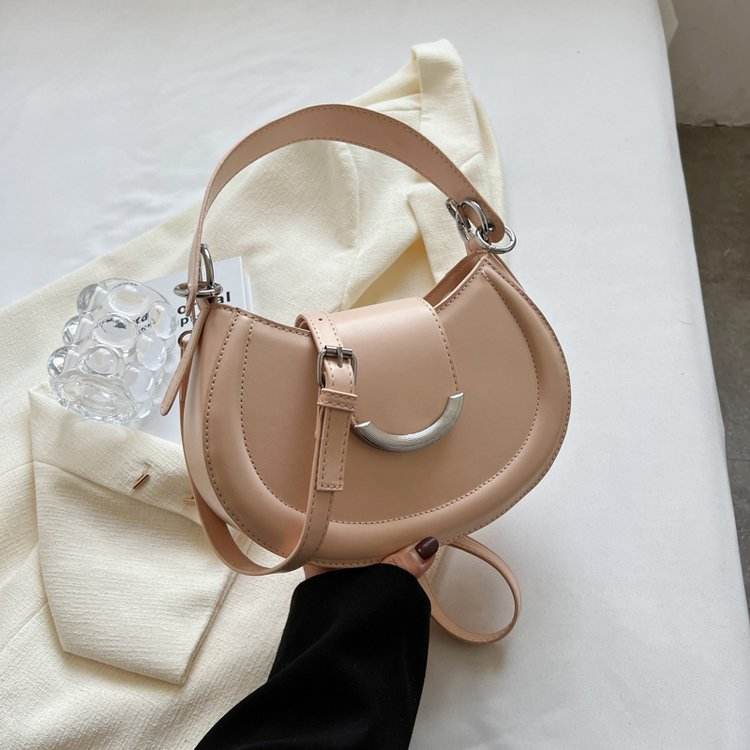 สีชมพูอมชมพู