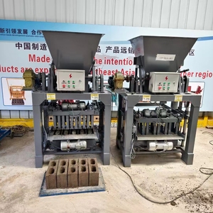 <strong>QT4</strong>-35 New Condition Brick <strong>Making</strong> Machinery Concrete Wall <strong>Machine</strong> Money Cement <strong>Block</strong> High Quality Mold <strong>Blocks</strong> <strong>Making</strong> <strong>Machine</strong> - Product Image 4