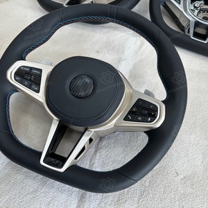 BMW 3シリーズM3 F30 F20 F40 F52 F48 X3 F26 X4 <span class=keywords><strong>F15</strong></span> <span class=keywords><strong>X5</strong></span> F16 X6 <span class=keywords><strong>2025</strong></span> M4レザーステアリングホイールに適しています