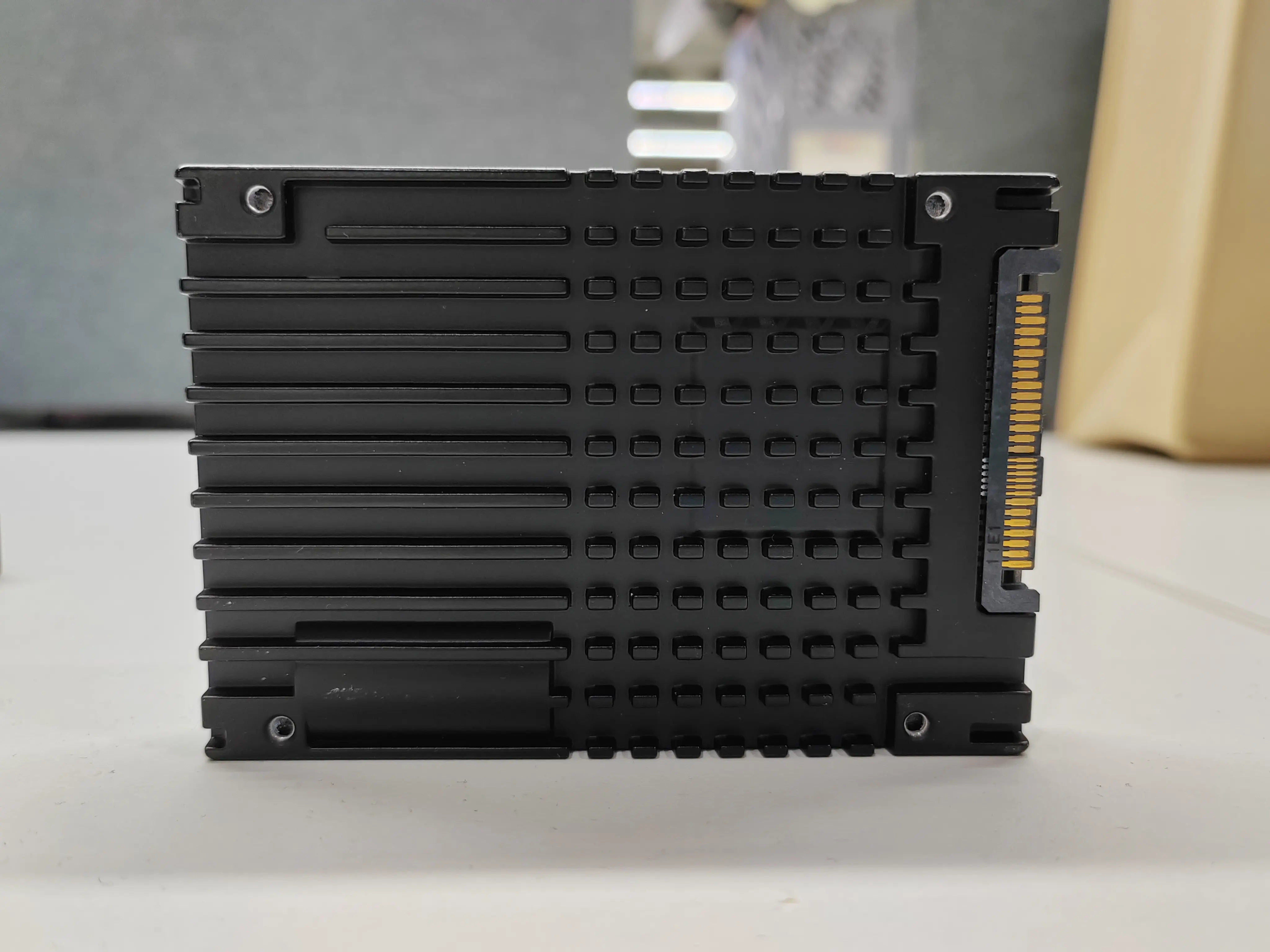 PBlaze5 526 taşınabilir kurumsal SSD sürücü 2.5 inç U.2 1.6T 2T NVMe SSD PCIe 3.0