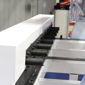 Enrutador CNC de 4 ejes 1325 de husillos múltiples con mesa giratoria a la venta - Product Image 6