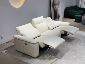 Toptan Üretim Yüksek Kaliteli 3 Kişilik Elektrikli Modern Hakiki Deri Yatarlı Kanepe Takımı USB Şarjlı - Product Image 3