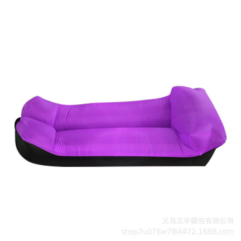 Noir et violet