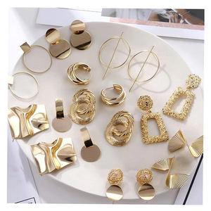 Vkme Thời Trang Cổ Điển Bông Tai Lớn Hình Học Tuyên Bố Kim Loại Thả Bông Tai Hợp Thời Trang C Hình Dạng Đồ Trang Sức Phụ Kiện - Product Image 1