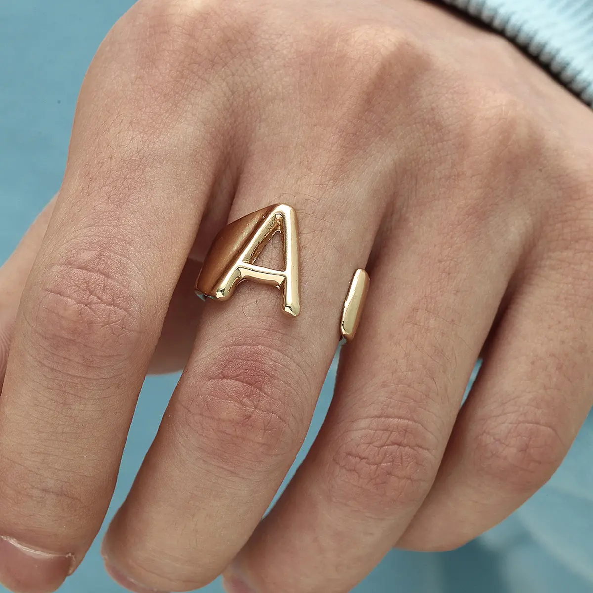 SC Fashion-anillos de dedo ajustables con Nombre del alfabeto dorado para mujer, sortija abierta hueca metálica, anillos minimalistas con letras de A-Z iniciales