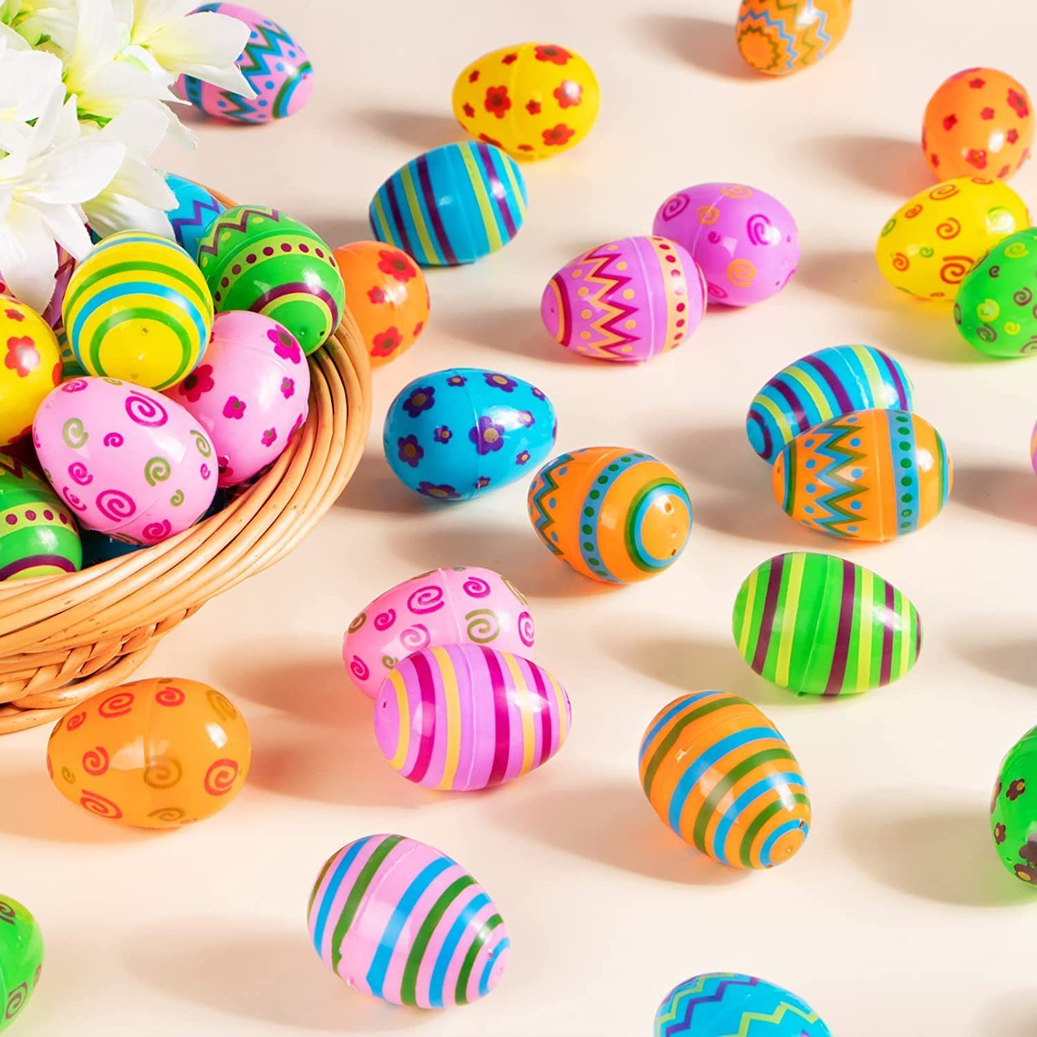 24 Eggs+24Dolls (Random color)