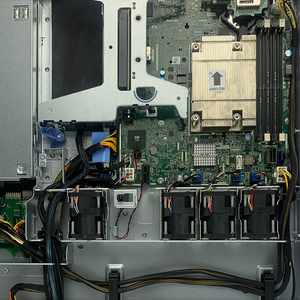 R230 1UラックサーバーERPデータベースファイルストレージと共有Webアプリケーションの在庫 - Product Image 4
