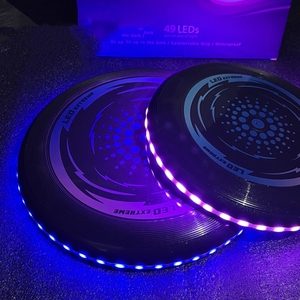 จานร่อนแอลอีดีทำจากพลาสติกที่ทนทานจานร่อน360เรืองแสงได้ตามต้องการ - Product Image 5