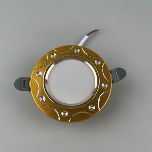 Modern <span class=keywords><strong>7W</strong></span> gömme LED aşağı ışık ince kare tasarım alüminyum gövde konut otel tavanlar için yüzeye monte LED Downlight