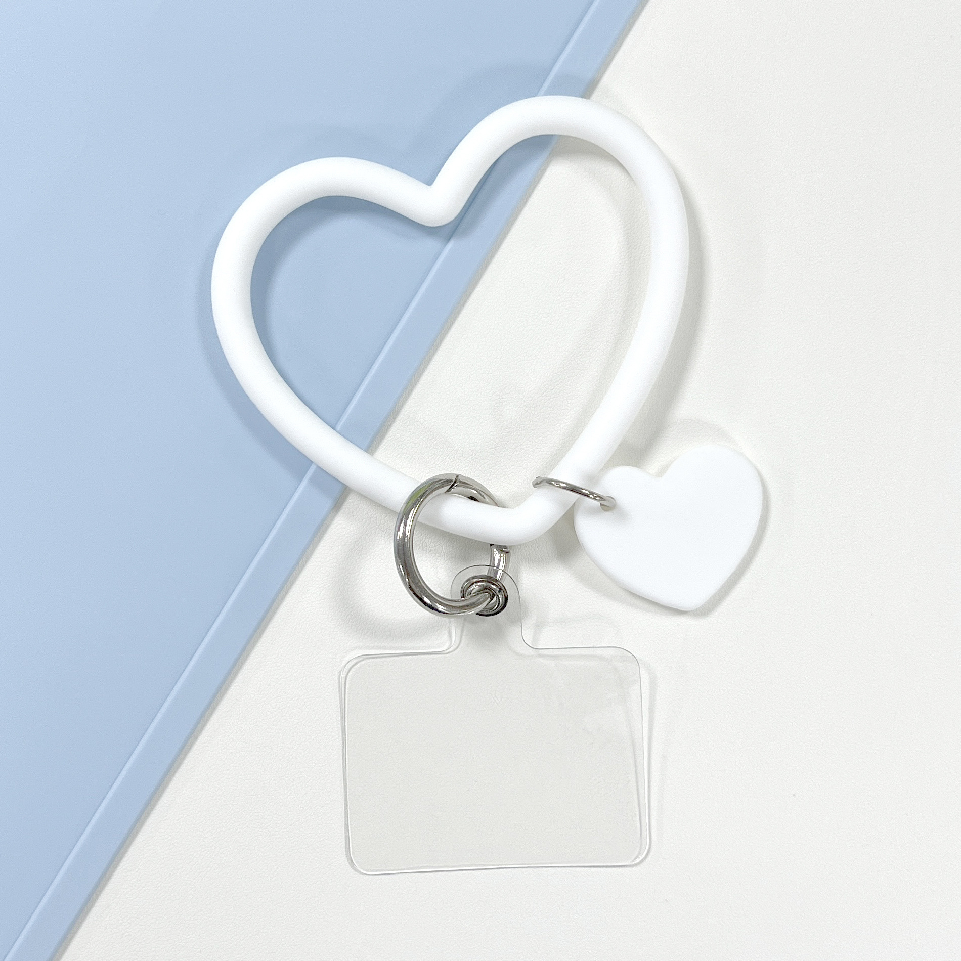 Blanc avec accessoires