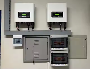 Inversor de cadena trifásico Deye de 25kW con 2 rastreadores MPP, voltaje de salida de protección IP65, salida máxima de CA 27,5 kVA