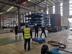 8 ~ 18 Ton Logistics Park Mobile Boarding Bridge Plataforma de carga y descarga de montacargas al aire libre personalizada - Product Image 4