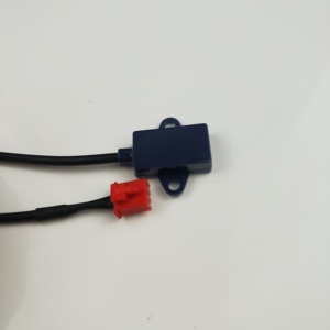 Regolatore di livello dell'acqua capacitivo liquido rilevamento galleggiante Sens o sensore di livello senza contatto D1CS-D