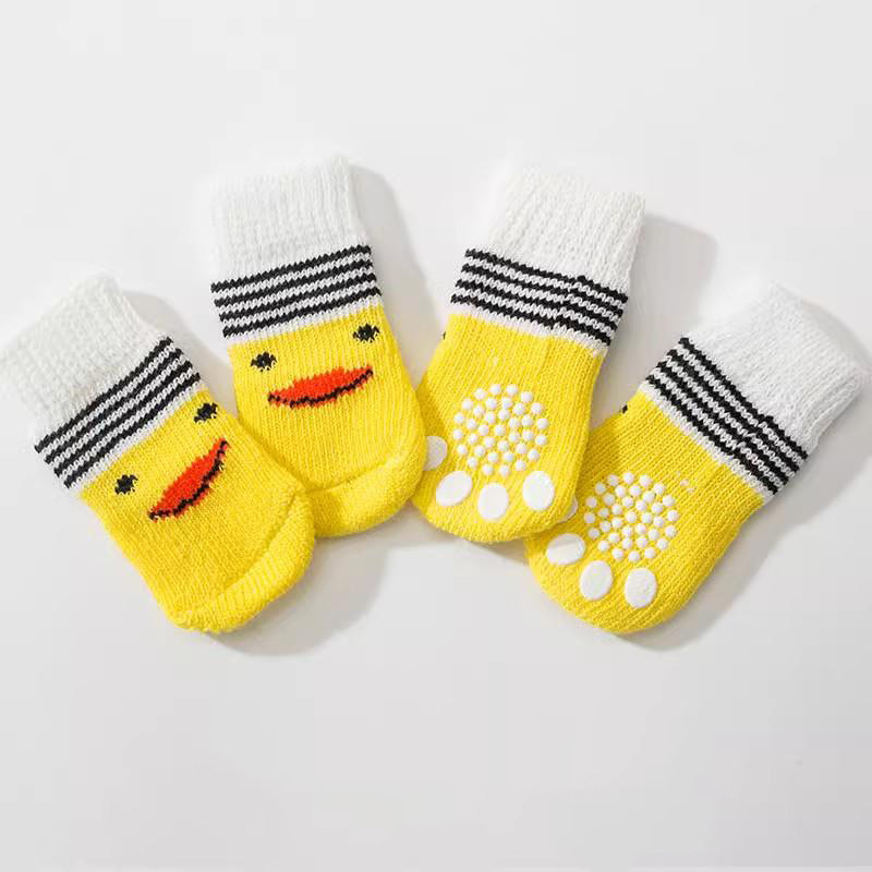 4 patitos amarillos