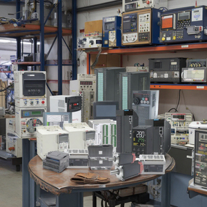 Schnelle Lieferung SPS PAC & dedizierte Steuerungen mit Wechsel richter HMI und Power Drive Modules 6SL3210-5BE17-5UV0 - Product Image 4