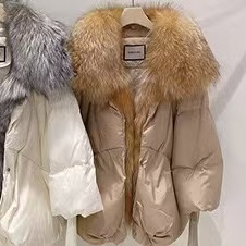 khaki+Crystal fox fur collar