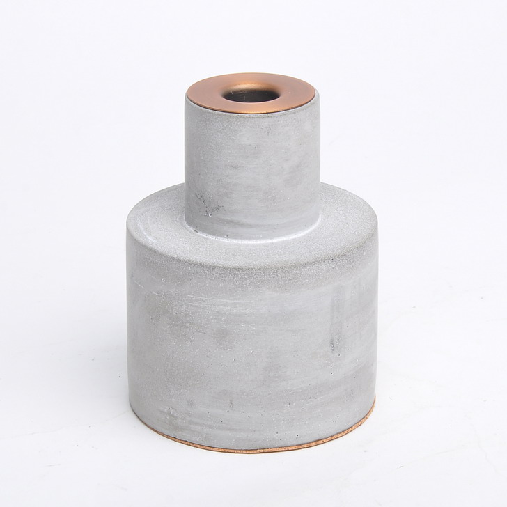 Handcrafted antique cement material cheap price decorative candle stand