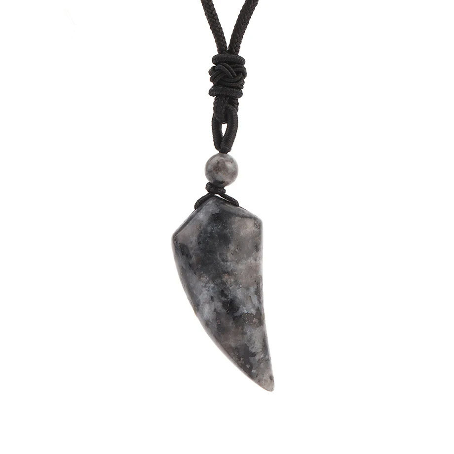 Ciondolo in Labradorite nero