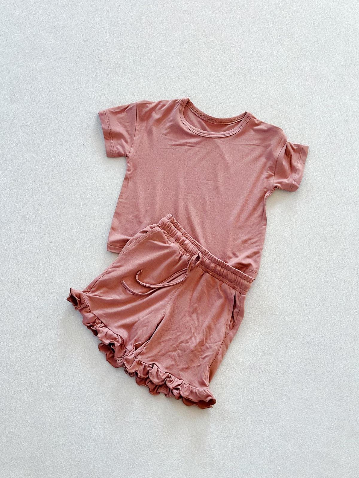 ใบเมเปิ้ลสีน้ำตาล