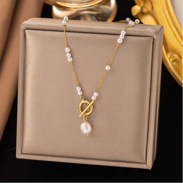 10 AH6112 -- 57cm collana di perle oro