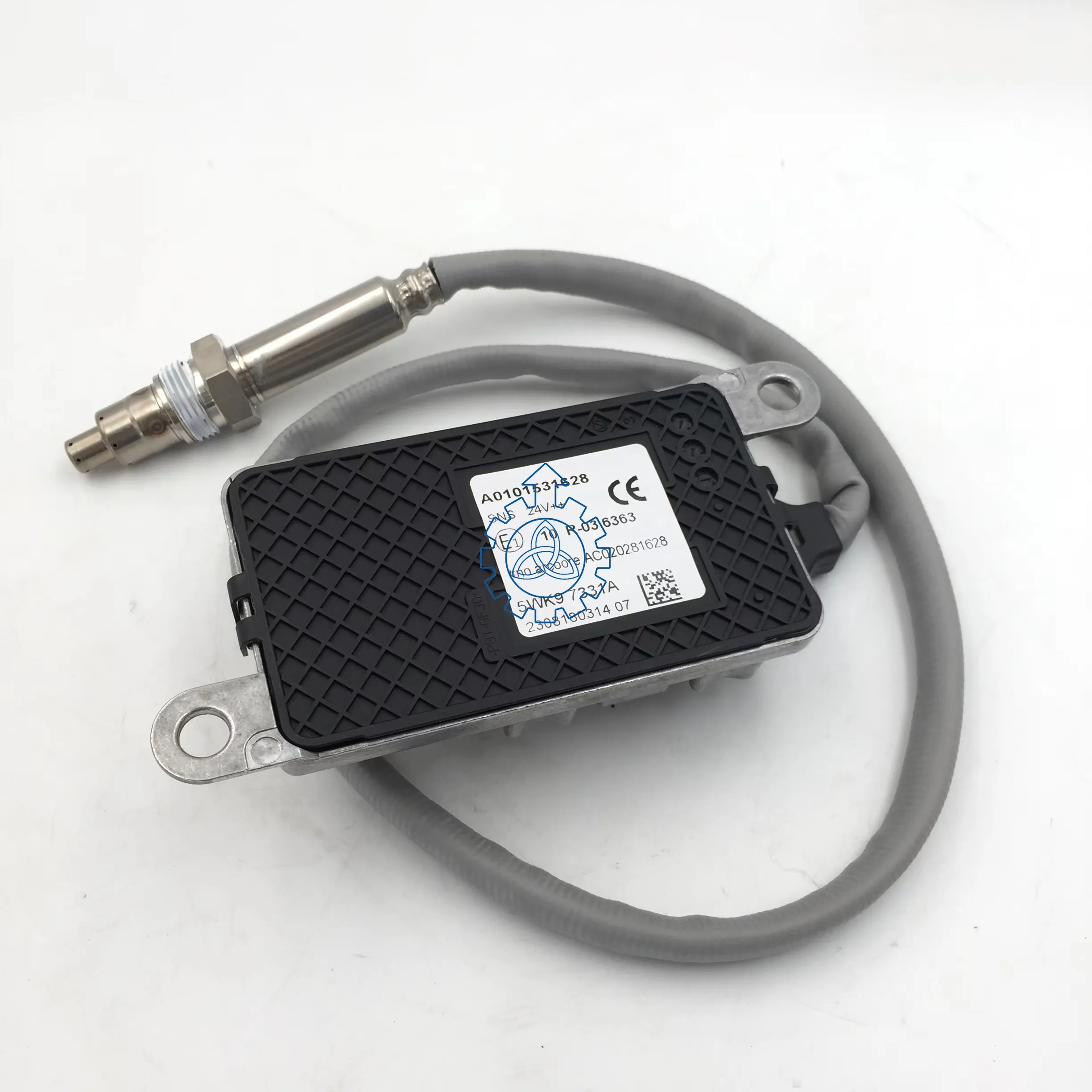 Pieza de camión NOx Sensor nitrógeno oxígeno sensor 0101531628 5WK9-7331A para Mercedes Benz