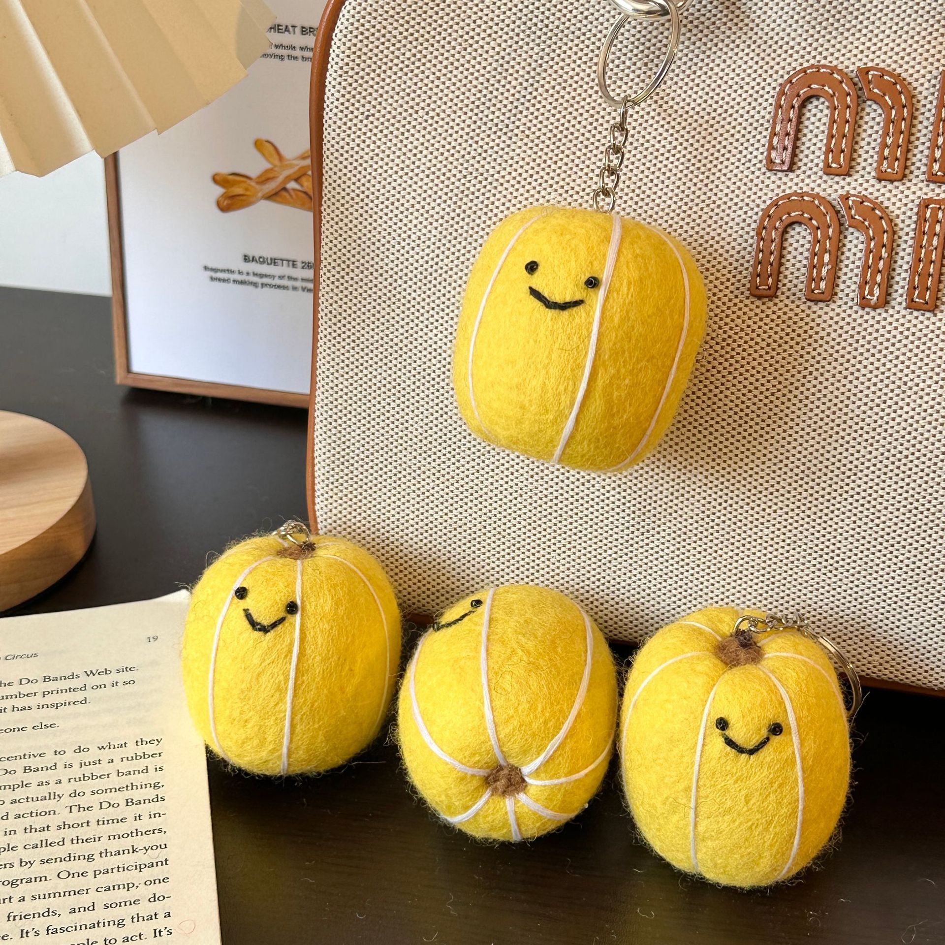 Porte-clés en feutre de laine Fruits *12