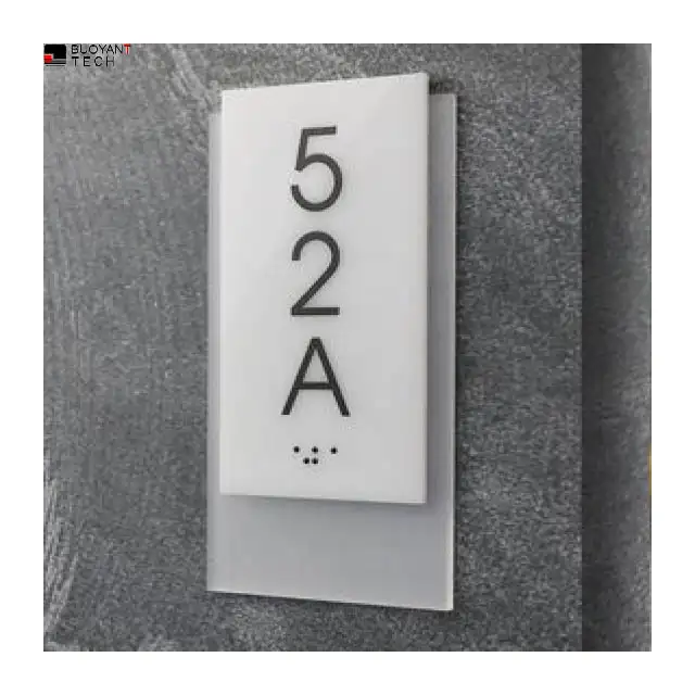 Sinal de metal personalizado ADA Braille porta tátil número do quarto para sinalização de banheiro de hotel de escritório