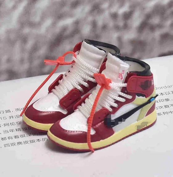 Promotionnel 3D Mini dessin animé AJ chaussures de sport porte-clés étanche PVC basket-ball Sneaker porte-clés avec boîte