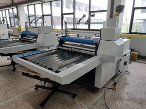 <strong>Automatic</strong> Hot and Cold Laminator <strong>Machine</strong> Thermal Film Laminator for Sale Kraft Paper <strong>Laminating</strong> <strong>Machine</strong>