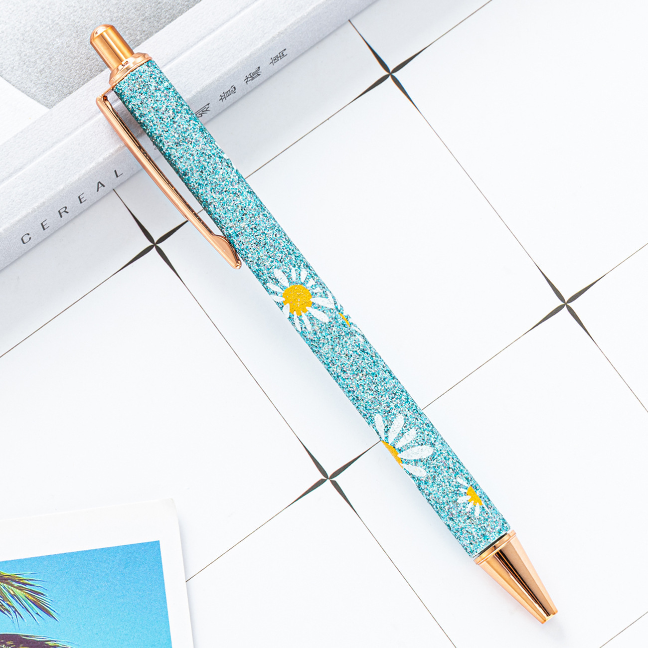 Small daisy light blue