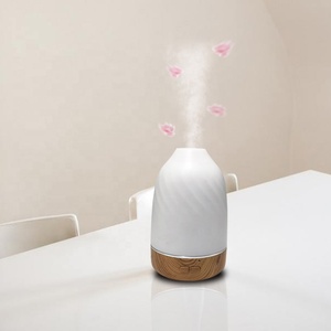 Macchina per aromaterapia con venature del legno diffusore di olio essenziale per ufficio camera da letto umidificatore a doppio uso per uso domestico diffusori di fragranze in ceramica - Product Image 1